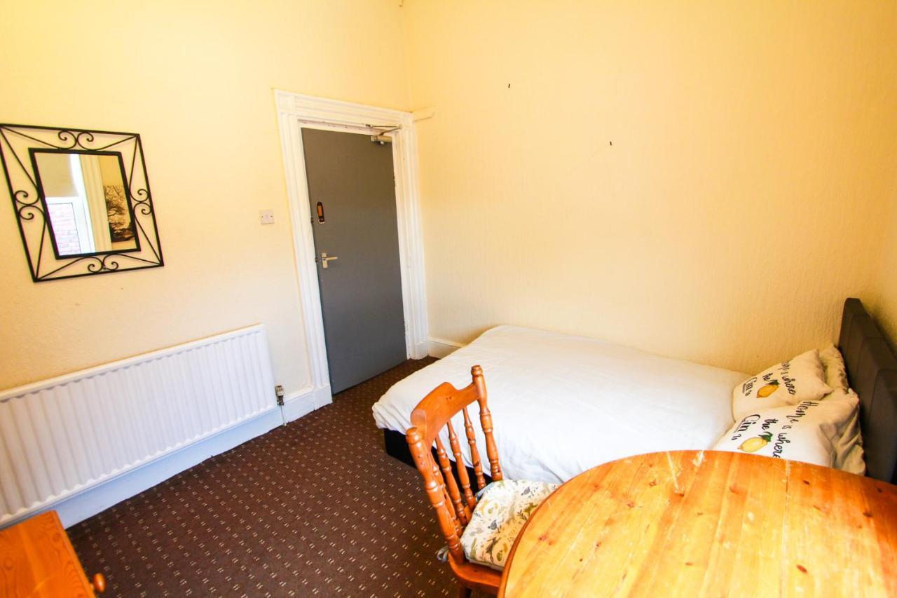 Central Bolton Accommodation المظهر الخارجي الصورة