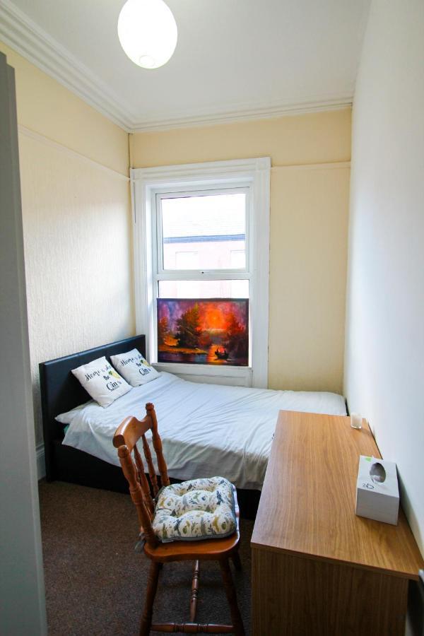 Central Bolton Accommodation المظهر الخارجي الصورة