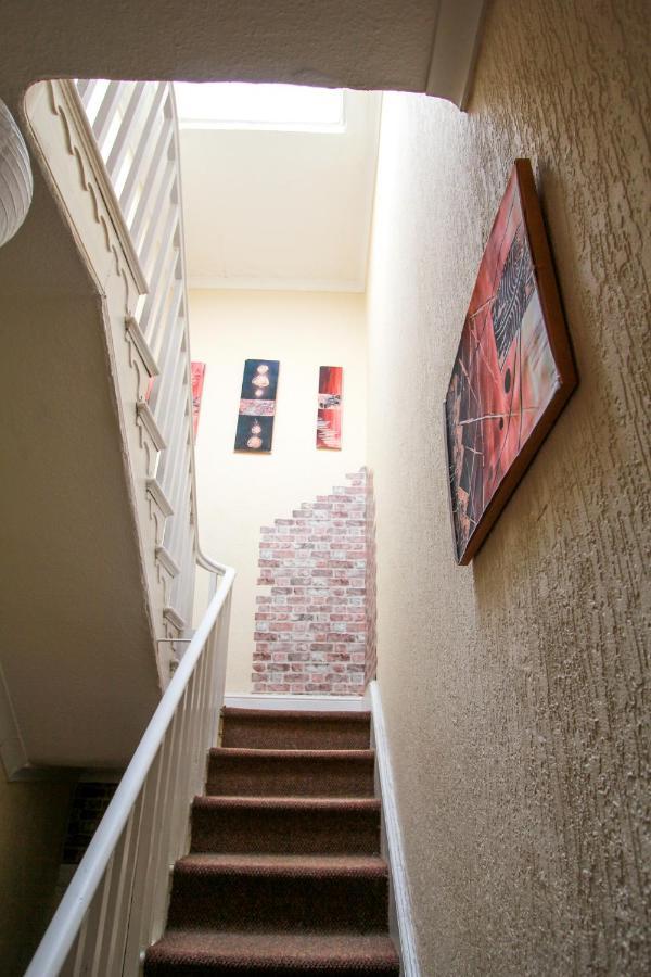 Central Bolton Accommodation المظهر الخارجي الصورة