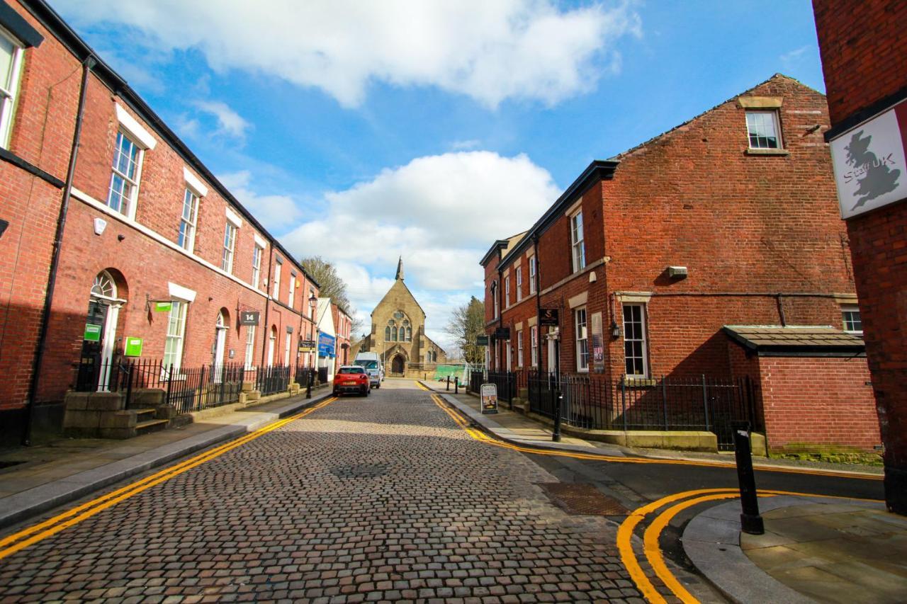 Central Bolton Accommodation المظهر الخارجي الصورة